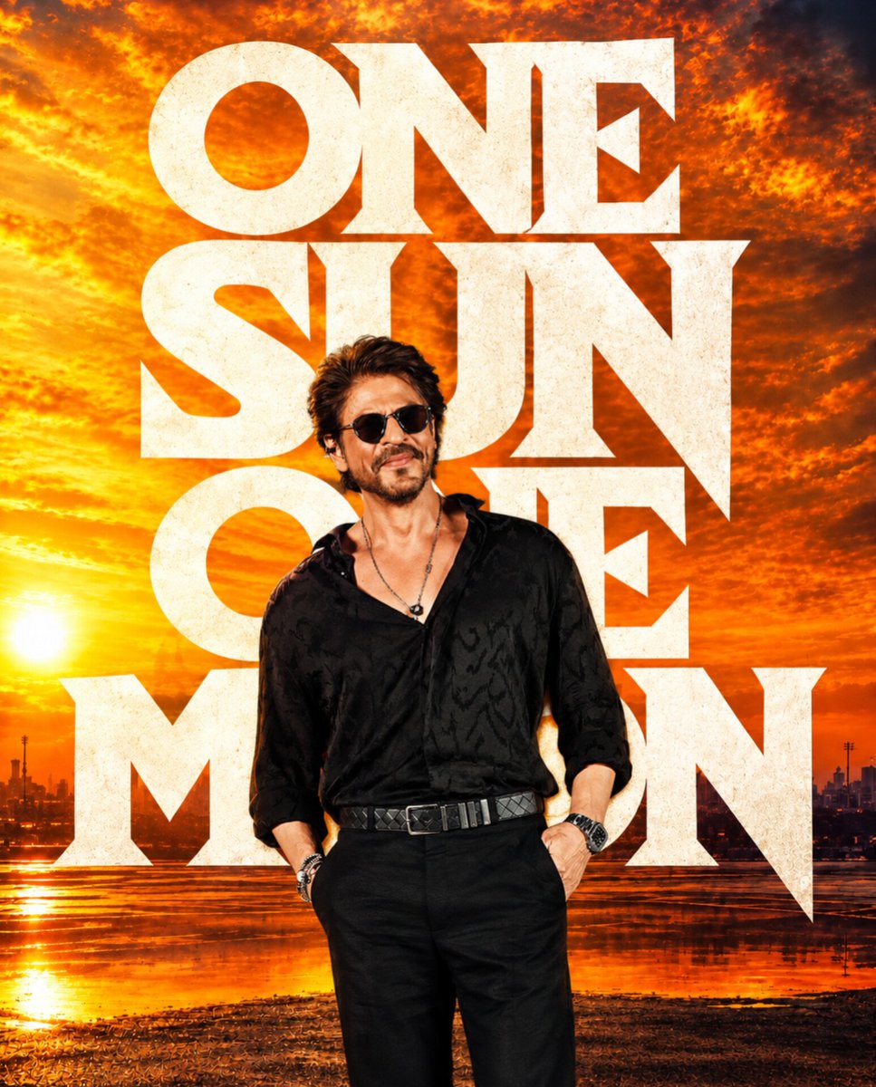 iamrahaman01's tweet photo. One Sun, One Moon, One SRK👑🔥
#ShahRukhKhan #KING #SRK
#KingTitleRevel #ItsKingTime https://t.co/vyboJijH6U