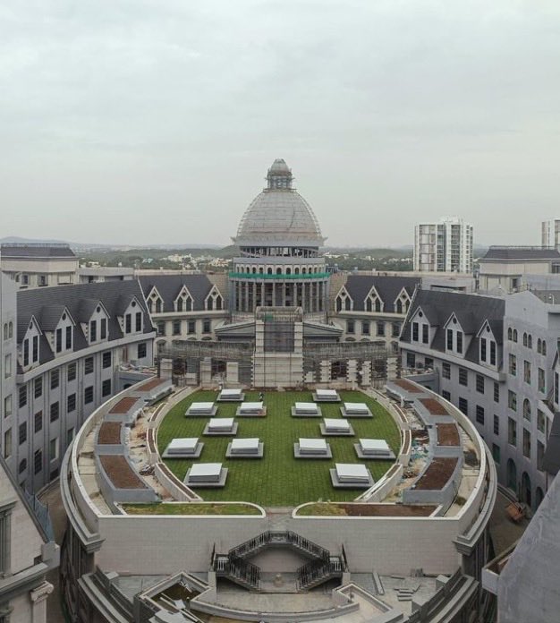 UpdatesChennai's tweet photo. Zoho an it's unique campuses in Chennai, Tirunelveli, Tenkasi, Madurai...🤩 https://t.co/Mrh3khmk9j