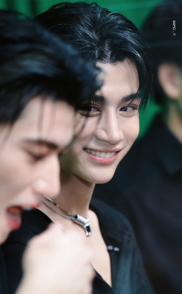 alone__skz's tweet photo. หรือว่าตีสามที่เซี่ยงไฮ้จะมีผลจริง😌

INNONGSA X YSL LIVE

#YSLCareCrushxInnOngsa
#อินองศา #InnOngsa https://t.co/3tCLSwoTlx