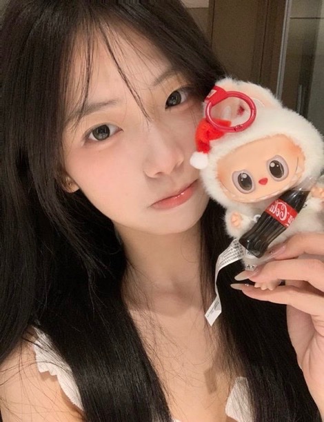 Fiona4f0r's tweet photo. 07女、真心找男（不开玩笑）

在线蹲一位周末能约的男搭子，不打扰彼此生活！

点赞优先 反正没有🚪 https://t.co/PwfMlVI1qS
