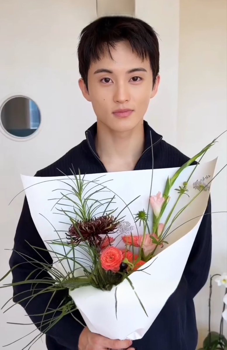 onyourmrkie's tweet photo. hes still my aegi cutie little pie https://t.co/Med8LgbG7m