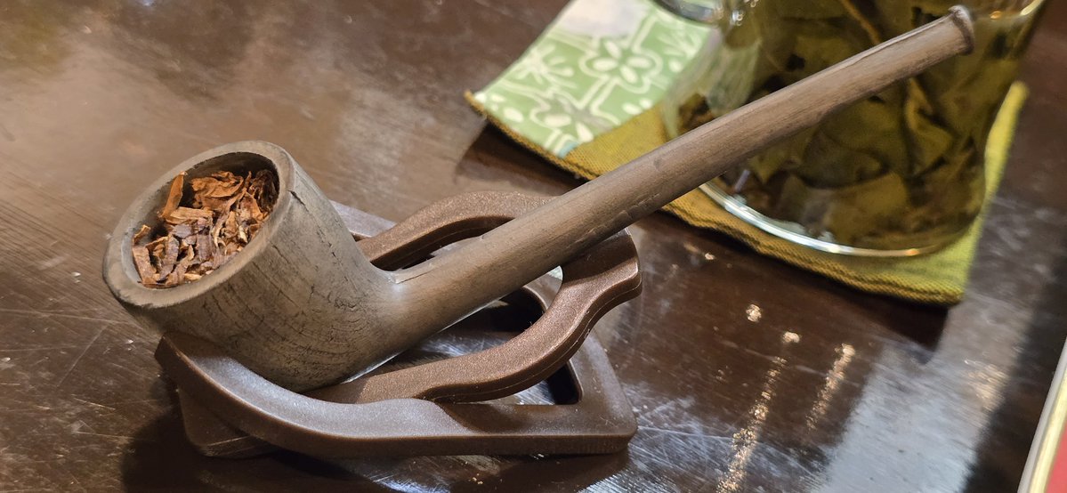 tobaccotaro's tweet photo. Old German Clay Billiard
HAL O' THE WYND

甘みが強く出る。美味い。 https://t.co/h45WsOk3Ln