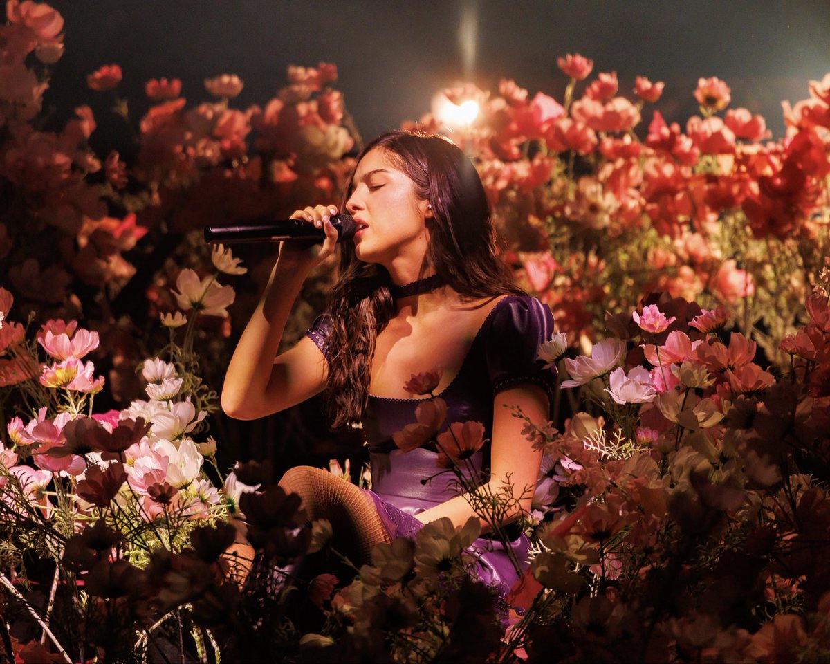 billboard's tweet photo. .@oliviarodrigo on opening night of her Unraveled Tour in Hartford, CT 🩷 

📸: Christopher Polk https://t.co/9v9gxKa8Vb