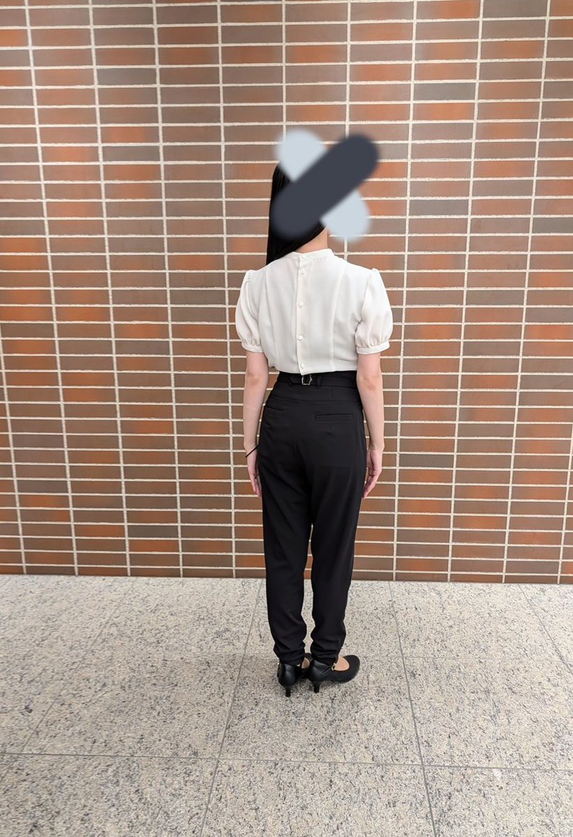 Osa_wardrobe's tweet photo. ちょっと緊張していた大仕事を、ランダムタックブラウスとキャブリオレ・ボトムスの力を借りて、無事に終えることができました。
ノスプロさんのお洋服は、大事な場面でも寄り添い、背中を押してくれるお守りのような存在です。
#NOS_PHOTO https://t.co/UBEU56Qqiy
