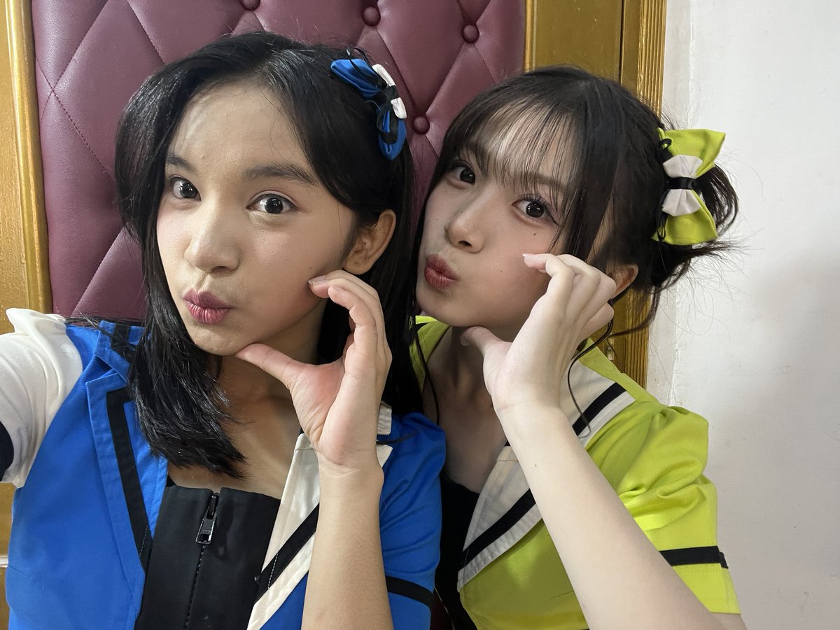 N_IntanJKT48's tweet photo. @RFritzy_JKT48 bestie🫶🏻 https://t.co/MrJMziTQtz