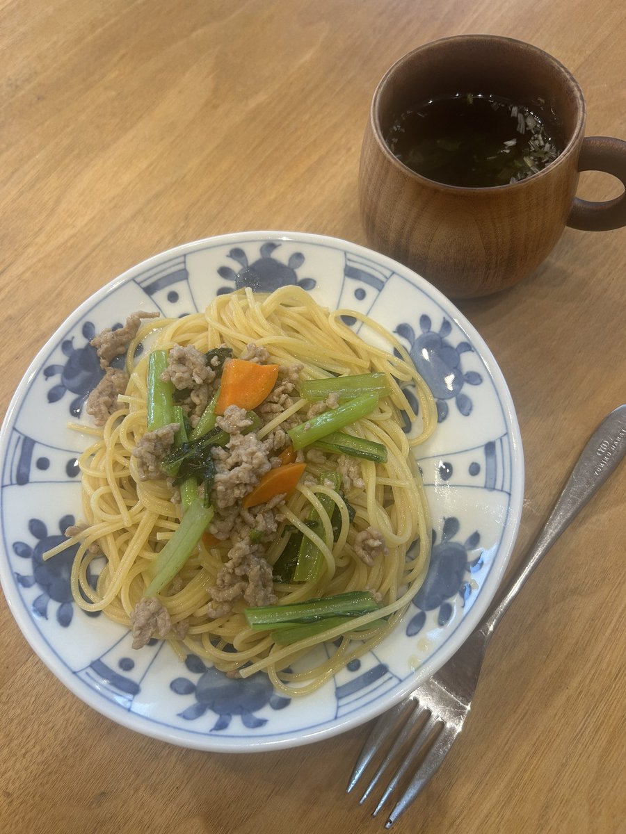 yy_362's tweet photo. お昼ゴハーン https://t.co/ncfZHVRyrT