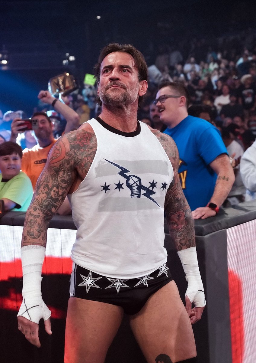 soitgoesrhodes's tweet photo. He said it twice. Very purposefully. And then Punk arrived in Black and White gear. 

is ANYONE operating on my wave length right now?!??!? NOBODY?!?!? https://t.co/RoVroA2JxE