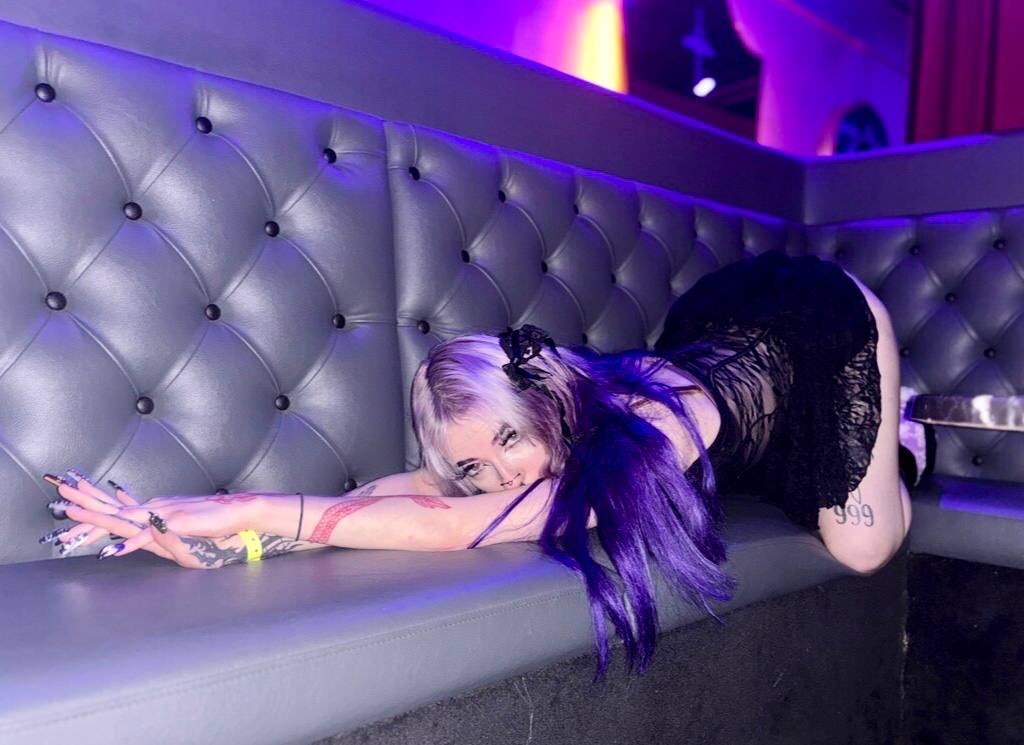 jade_drift06's tweet photo. Consider this ur daily distraction 😈🥵 https://t.co/F8OLErWTpe