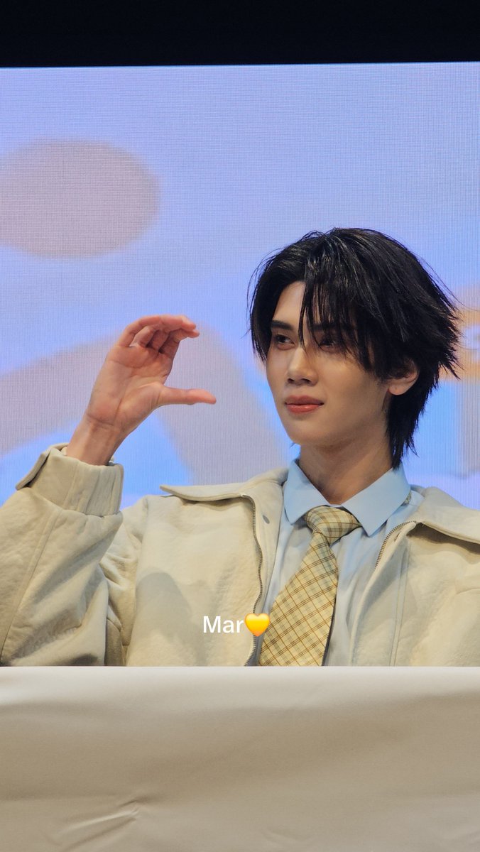 imarthadavid31's tweet photo. My Prince I came for you 💛 @dunknatachai #dunknatachai

JOONGDUNK JAIDEE SEOUL SMILES
#JDJaideeFMinSeoul https://t.co/Q2MVX3gGo4