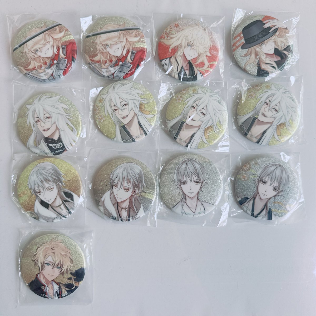 tknkhnbe's tweet photo. 【交換】刀剣乱舞 絢爛缶バッジ

譲)則宗：戦闘2、内番、軽装
小狐丸：通常、内番3
信房：通常
鶴丸：初戦闘2〜、極戦闘2〜、内番2〜、軽装2〜

求)則宗：跪坐＞通常
小狐丸：跪坐＞軽装
鶴丸：初通常、極通常、跪坐
信房：跪坐 https://t.co/4IzAsDRFM7