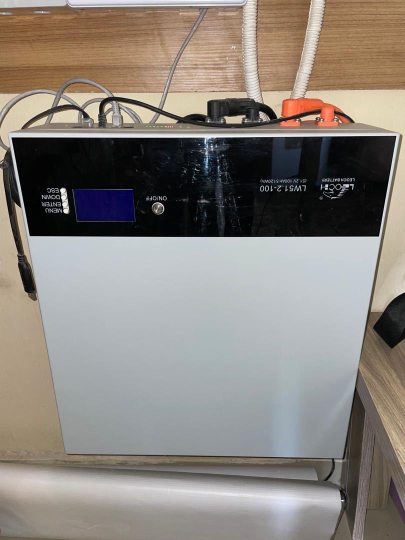 Christiantv8fj's tweet photo. 🔋 LEOCH 5.12kWh Lithium Battery (51.2V 100Ah) - LW51.2-100

 •  Model: LW51.2-100
 •  Capacity: 100Ah / 5120Wh (5.12kWh)
 •  Voltage: 51.2V
 •  Type: LEOCH Lithium (LiFePO4) - long life span: piss your order 🚛🚛 We delivery WHASAPP// +2347043875490 https://t.co/5v6TAm0qto