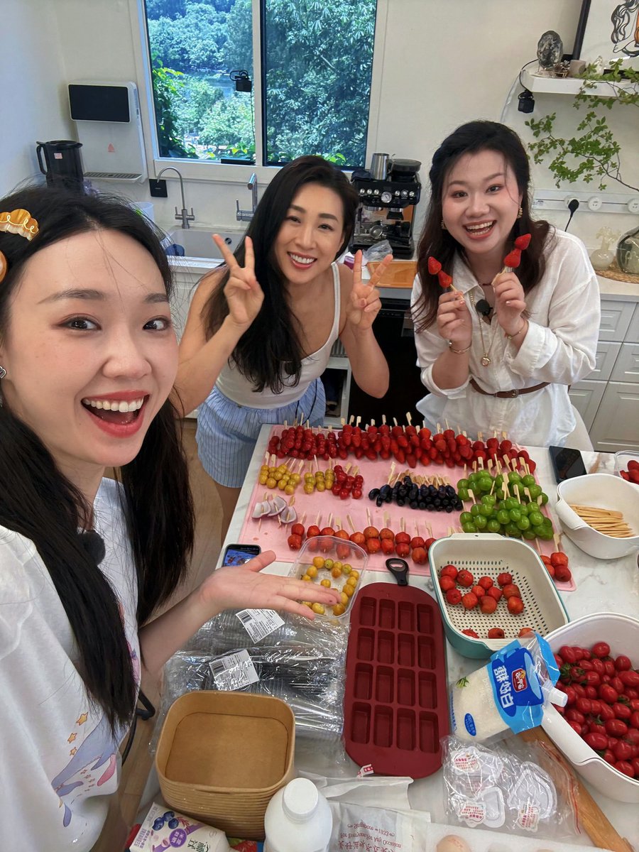 langjieupdates's tweet photo. #DanDan announces her appearance on My Little One 2026 (#我家那闺女2026) https://t.co/CLnVfxT9Oc