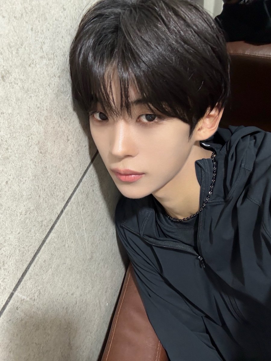 id1files's tweet photo. 📷 260926 dohun cosmo room

"😊"

#kimdohun #김도훈 #idntt #아이덴티티 https://t.co/giG0tVUlx3