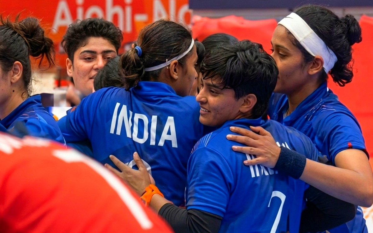 khanasifsp's tweet photo. KABADDI GOLD IS HERE 🇮🇳🥇

Indian Women's team defeat Iran 37-34 in the final to clinch Gold! https://t.co/z3qMBrXaUA