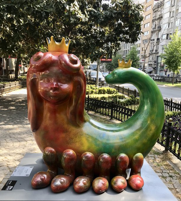 Sabrikulle's tweet photo. @hurremsonmez MİLYARLAR HARCAYIP İSTANBULU ŞAHMERAN HEYKELLERİ İLE SÜSLEMEK.... İNANCININ SİMGESİ MİYDİ? NE İŞE YARADILAR...ŞİMDİ NEREDELER?  34 HEYKELE HARCANDIĞI SÖYLENEN 7 MİLYON KİMİN CEBİNE GİRDİ? https://t.co/m7imvVX7U0