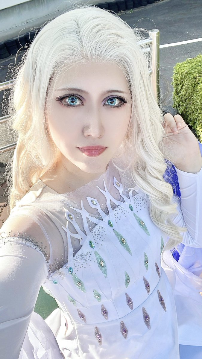 yori_013's tweet photo. #芋コスinこどもの国
エルサコス❄️
遊び倒したのでウィッグぐちゃぐちゃ https://t.co/MkHJSCpBzh