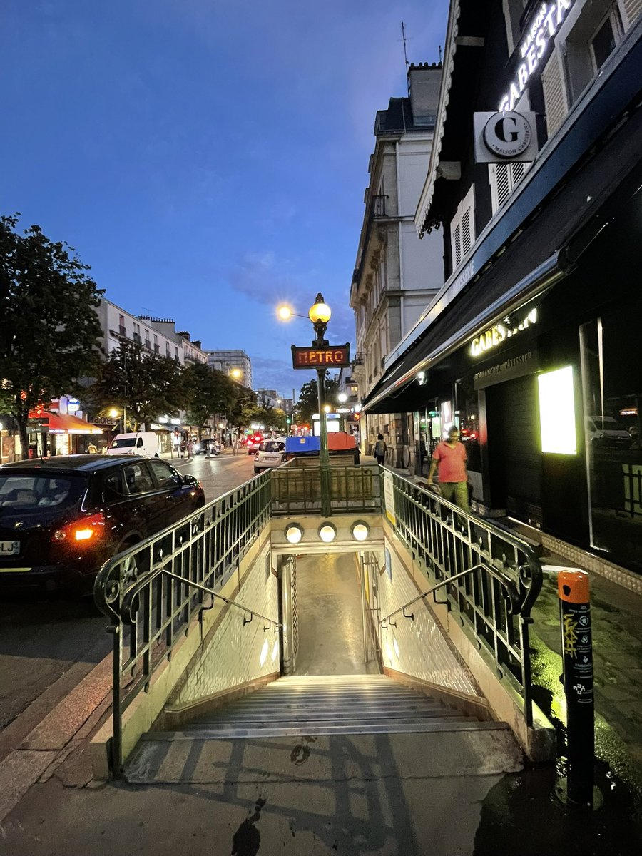 Johnrippps's tweet photo. Lost in the City of Lights
🇫🇷 https://t.co/gws4fUoqoJ