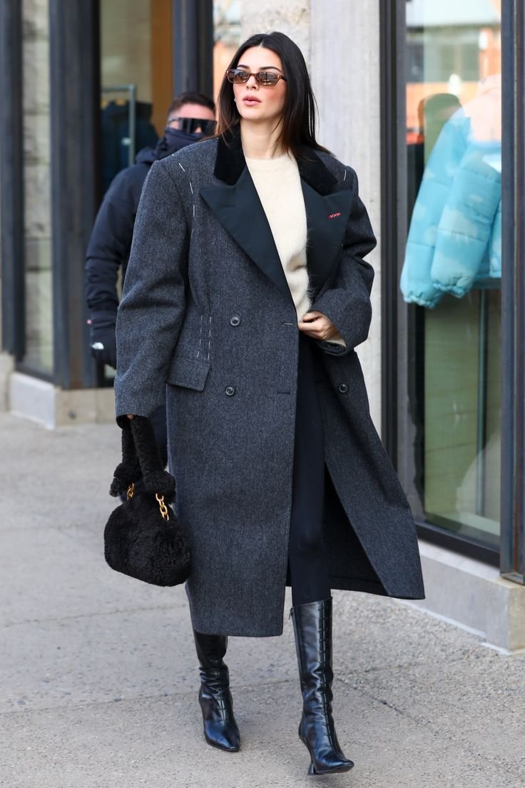 alyycreator_13's tweet photo. Kendall jenner aura.🤍 
#KendallJenner #KendallJennerFans #KendallJennerStyle #KendallJennerFashion https://t.co/HEUhTjKsjz
