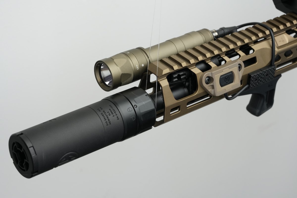 DIVE_airsoft's tweet photo. ／
  TANGO6Tを主役にスマートに仕上げる🔥
＼

Salvo Precision
『MCX Spear LT 11.5in GBB Coyote』をセットアップ

TANGO6T＋RMRを組み合わせフロント上部をスッキリまとめて視界を確保

ERGOタイプのグリップで握りやすさにもこだわった一丁！

▼ 各種アタッチメントの購入はこちら
https://t.co/hM4en6U2Xj

#サバゲー #エアソフト #DIVE