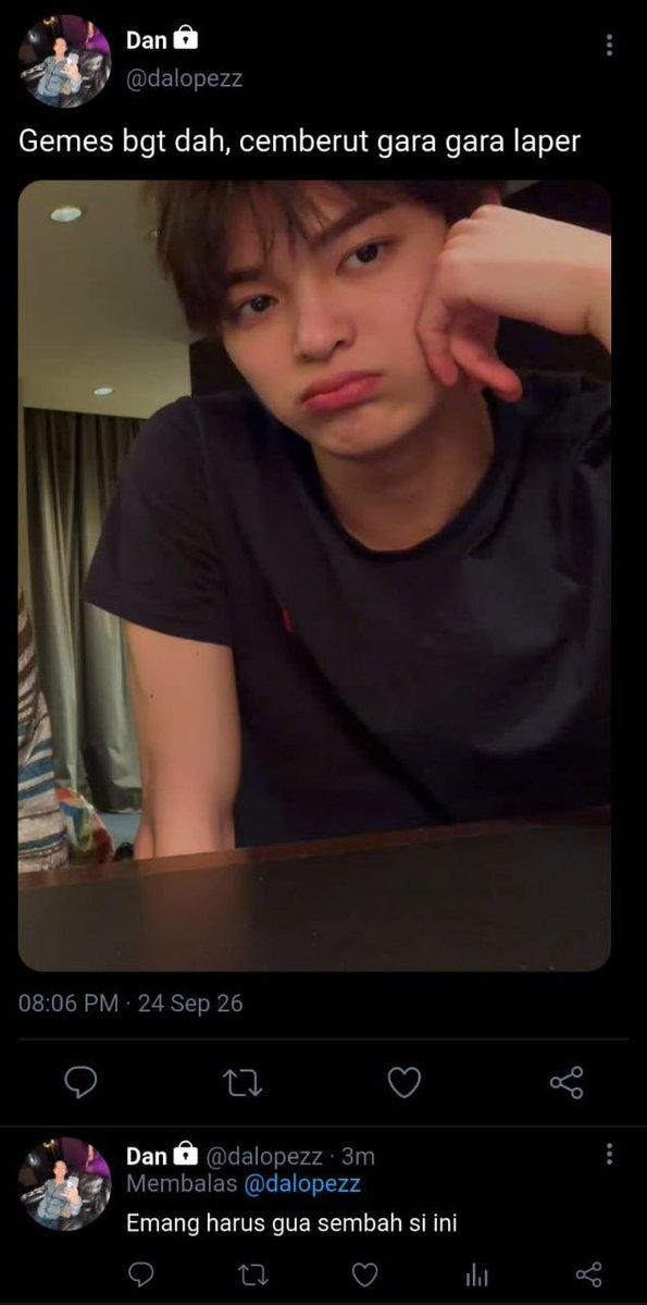 ghisslan's tweet photo. #hyeonkeon few tweet au

Muka boleh brengsek tapi pacar tetep satu https://t.co/my4nJAUqfR
