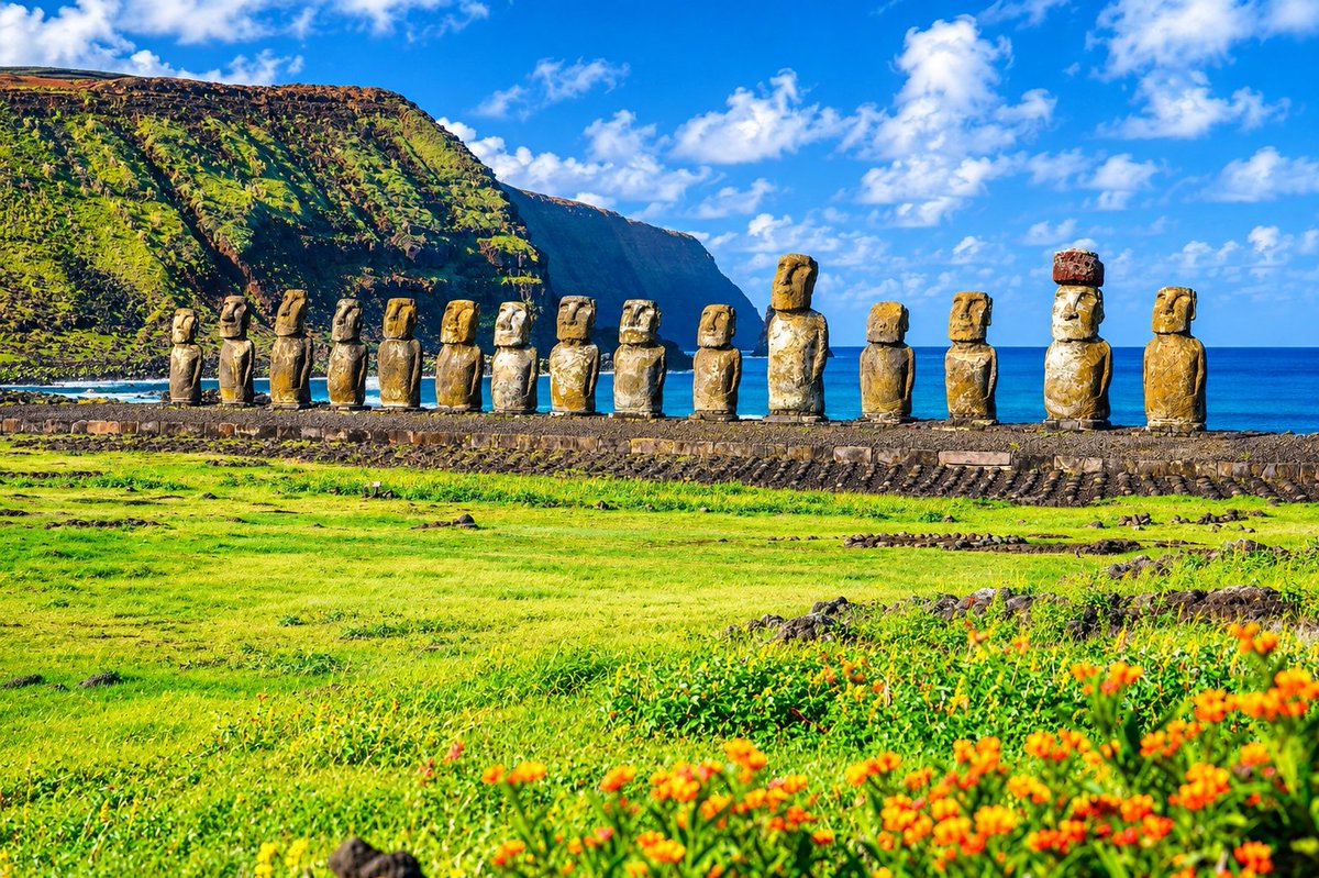 softlethal's tweet photo. Hey @grok How Did Humans Move These Massive Moai Without Modern Machines? https://t.co/1ZKqxKVteY