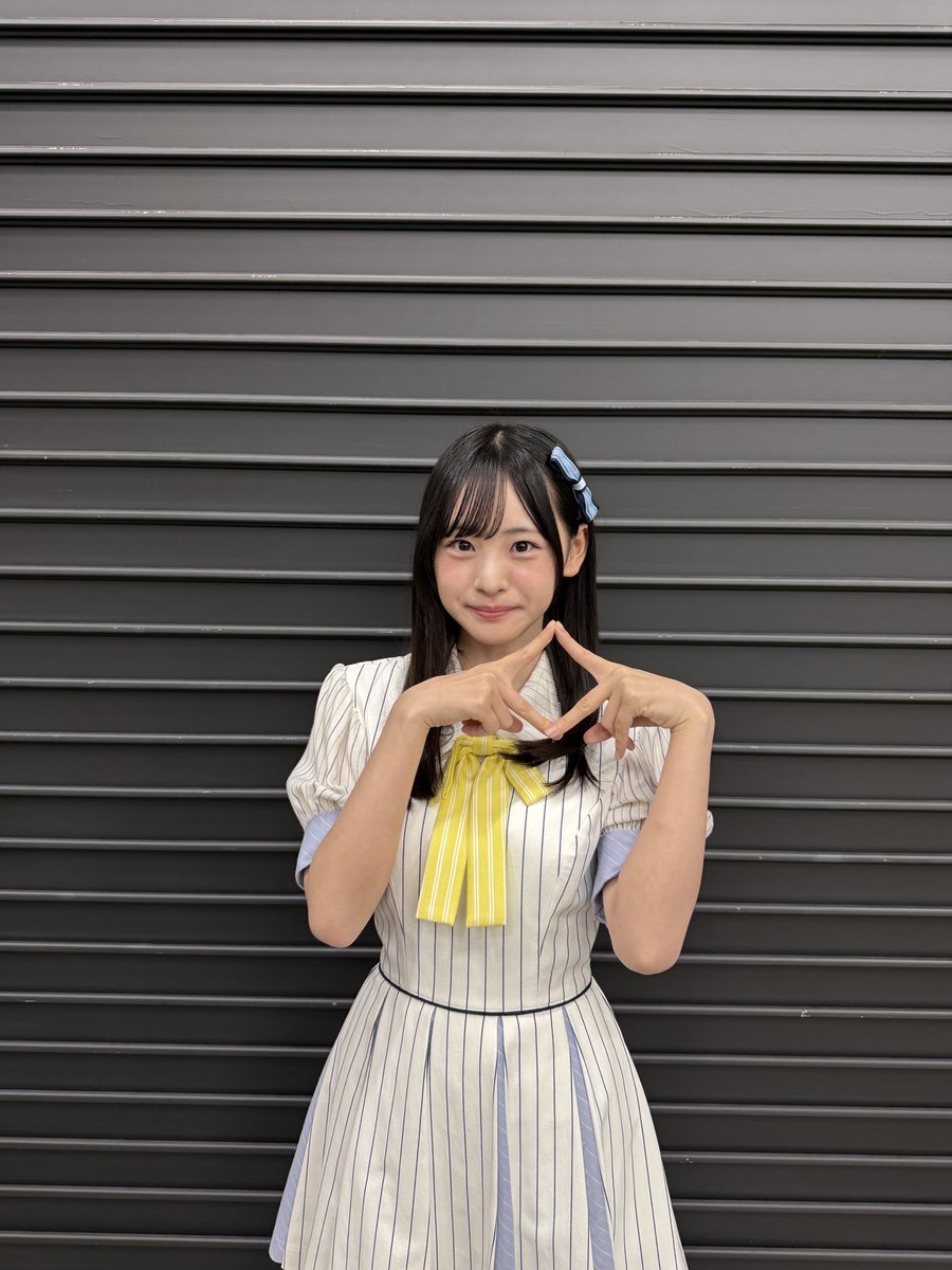 izumi_maeda1117's tweet photo. AKB48 22期研究生の前田衣澄です( .ˬ.)

Xを開設させていただきました！🙌🏻
初めてのステージで緊張しました
皆さんとお会いすることができて本当に幸せです🍀

まだまだ未熟な私ですが、努力し、成長し、これから沢山一緒に思い出を作りたいです！

もし良かったらフォローしてくれたら嬉しいです>ᴗ< https://t.co/4NShJBcC97