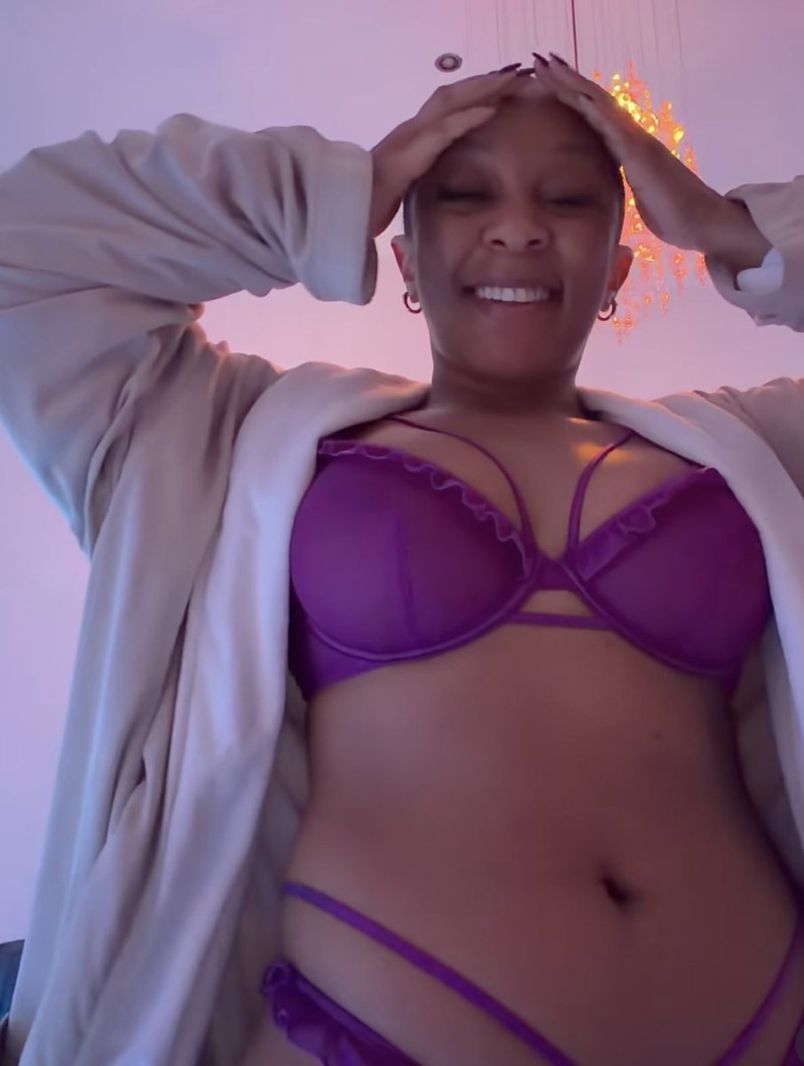 eltie_joao's tweet photo. Stay away from older women,  also older women. Zama Ngcobo👀🔥 https://t.co/zE3Zje6tRY