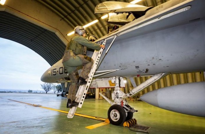 aviaciondigital's tweet photo. Las Fuerzas Armadas han finalizado en Málaga la tercera activación "Eagle Eye" de 2026, un ejercicio clave para la coordinación de la defensa aérea nacional. Más detalles en: #EagleEye #Defensa https://t.co/EQKsfB2yV4 https://t.co/xd4EjnaEUB