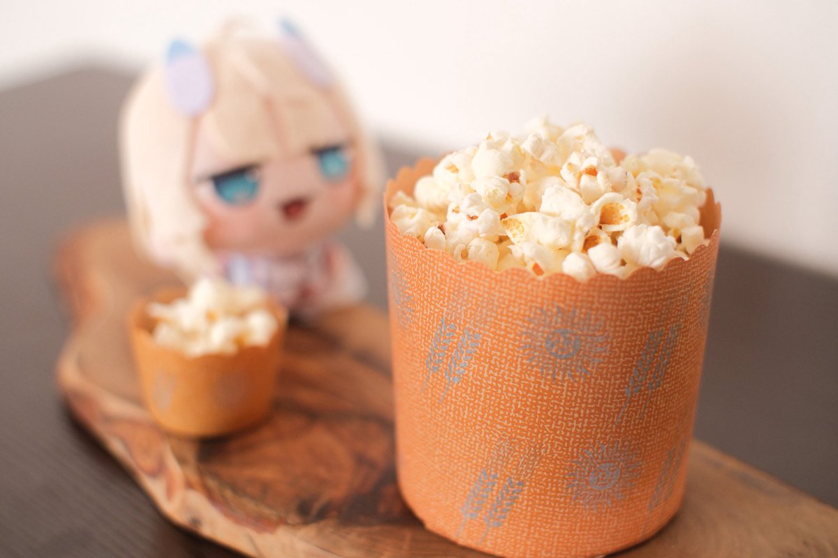 s48n46's tweet photo. みかるん、ポップコーンだよ🍿 https://t.co/n3JBm808kt