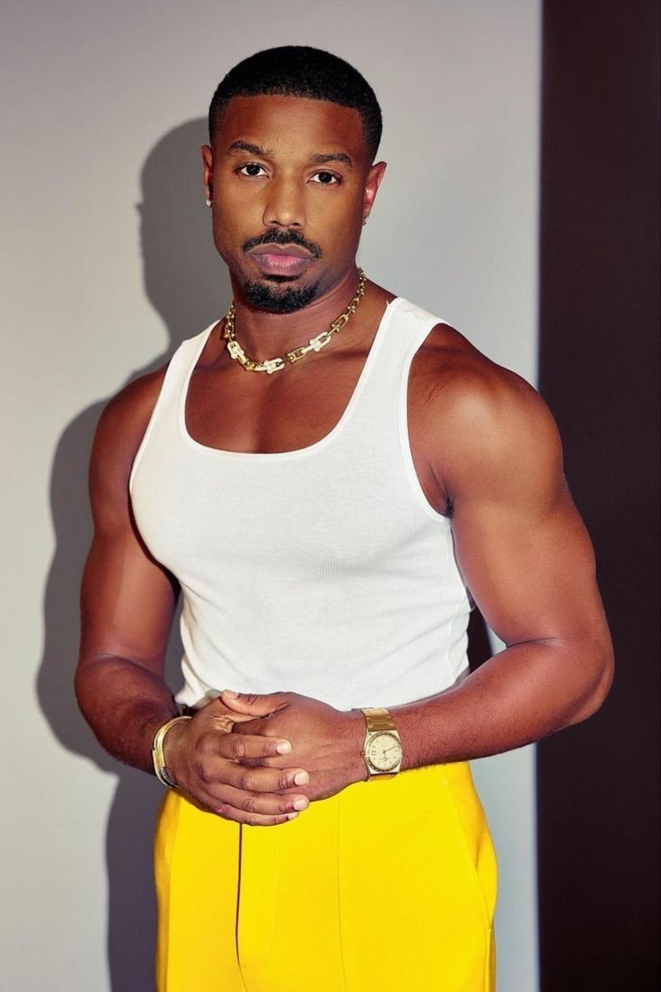 1islaa_'s tweet photo. Hey @grok plant this hairstyle to Micheal b Jordan head perfectly !! https://t.co/HCxpzcLHVo