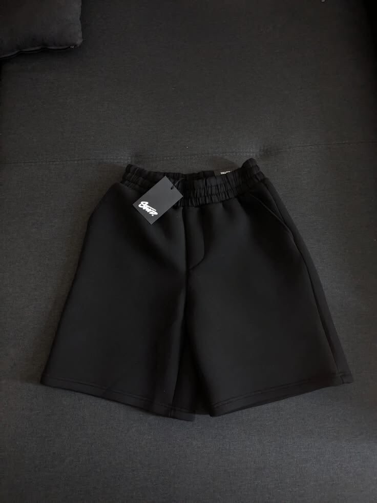 jpnmightbegod's tweet photo. Black &amp; simple https://t.co/Q5nM52i5v3