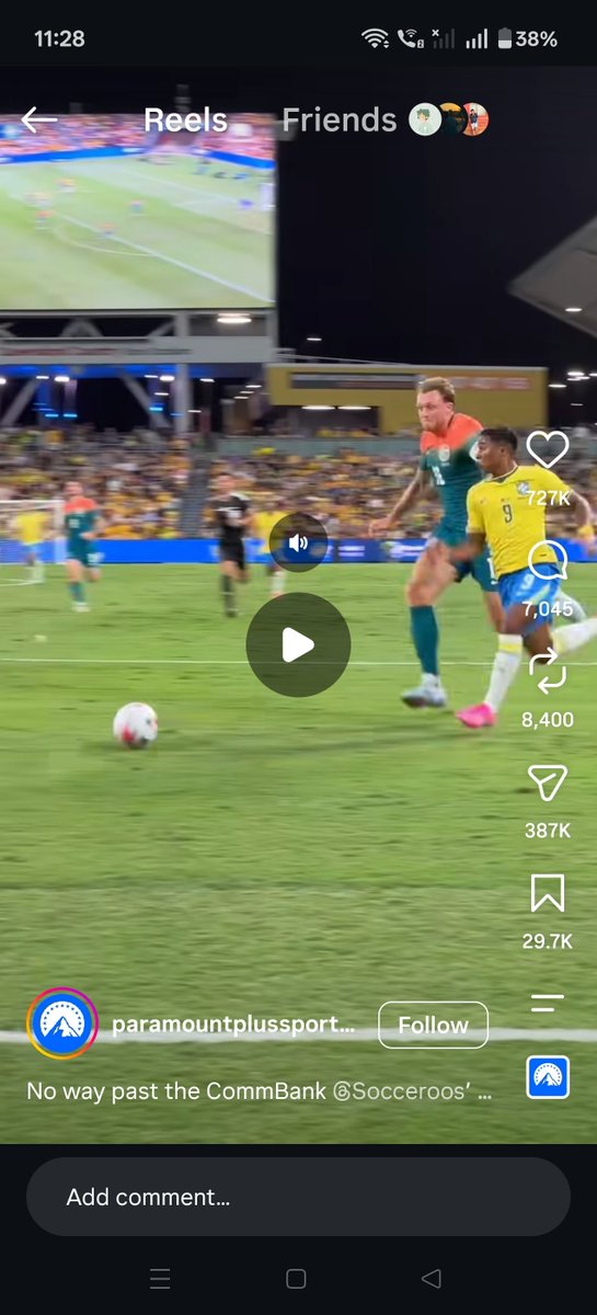 captaincubarsi's tweet photo. It's crazy how this pic is 100% REAL. 😭😭😭 The size difference is between Endrick and Souttar is driving me CraZy. https://t.co/I36i0xF0d5