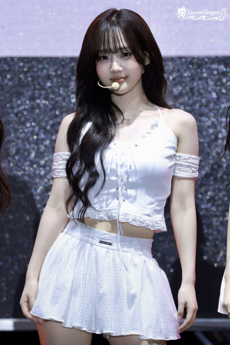 Seowoo_0501's tweet photo. 20260920 평촌중앙공원
🦢
#tripleS #트리플에스 #윤서연
#SeoYeon #서연 https://t.co/lftZBfuJ2X