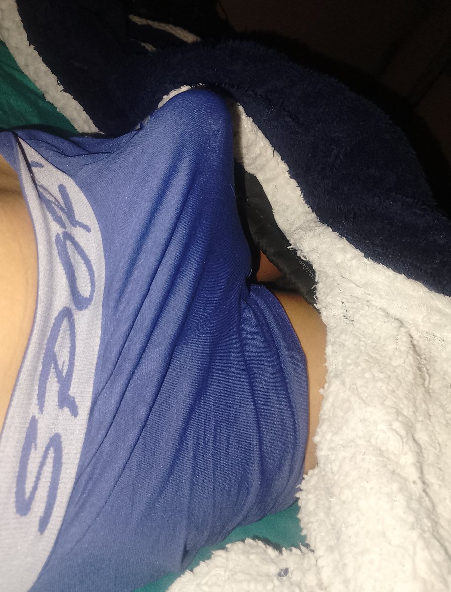 Angel0bbl's tweet photo. Me lo quito? https://t.co/CsMEQZBies