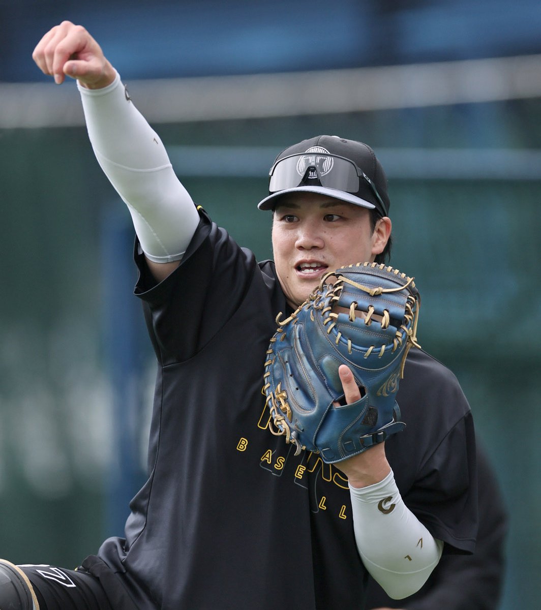 dailytigers2026's tweet photo. 【9月26日・横浜スタジアム】
伏見捕手も爽やかな笑顔👍

#阪神タイガース
#デイリースポーツ https://t.co/yco5K2gIRA