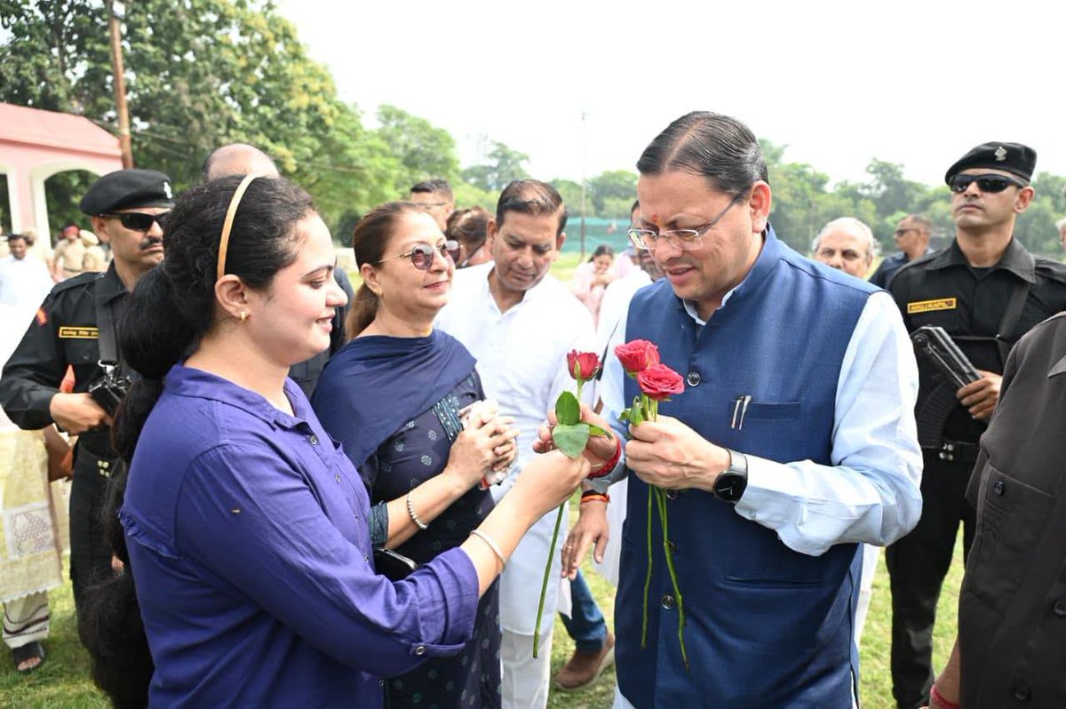 pushkardhami's tweet photo. वीर शहीदों की पावन धरा, गुरुओं की तपोभूमि, समृद्ध कृषि परंपरा एवं जीवंत सांस्कृतिक विरासत के लिए विख्यात होशियारपुर, पंजाब पहुंचने पर भारतीय जनता पार्टी के स्थानीय कार्यकर्ताओं, सम्मानित पदाधिकारियों एवं प्रवासी उत्तराखंडवासियों ने आत्मीयता के साथ स्वागत-अभिनंदन किया। https://t.co/3TTlicesh8