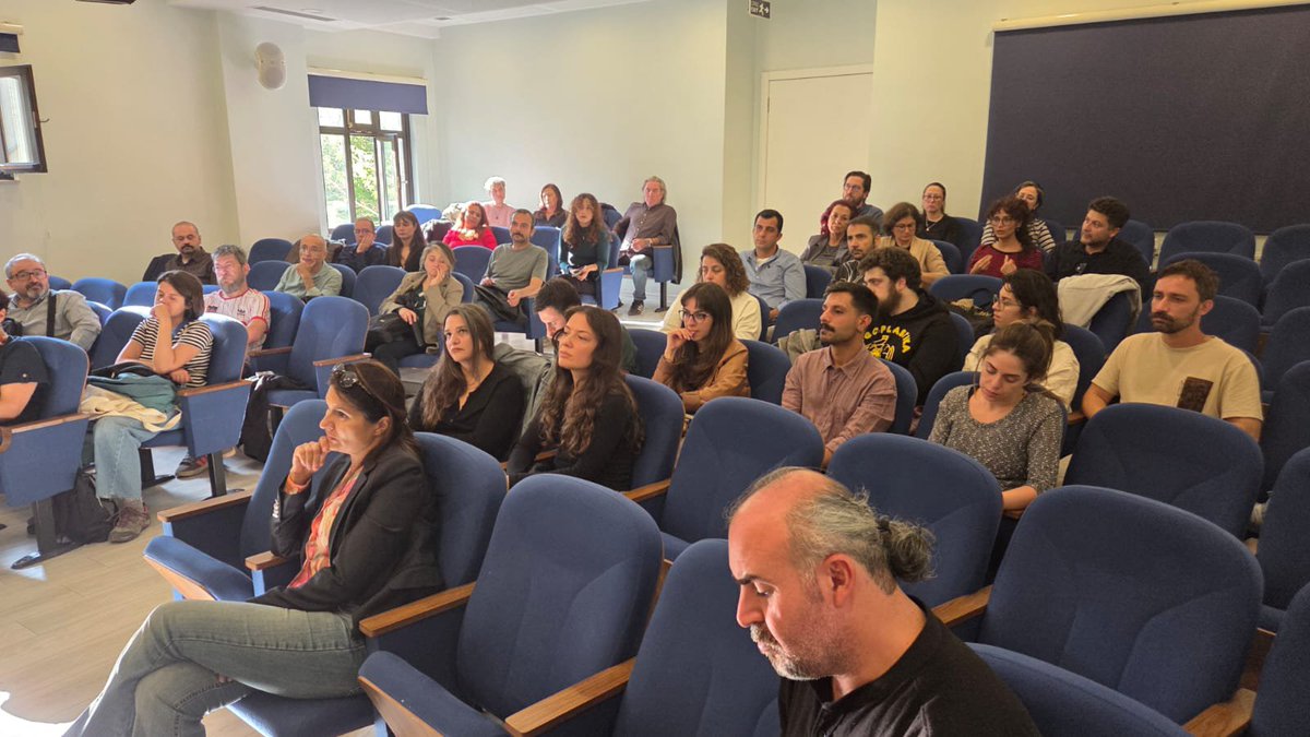 egitimsenank5's tweet photo. Yeni akademik yıla hazırız! ✊

Eğitim Sen 5 No’lu Üniversiteler Şubesi olarak yeni döneme dayanışma, örgütlülük ve mücadele kararlılığıyla başlıyoruz.

Akademinin, üniversitelerin ve emeğin yanında; birlikte, omuz omuza… https://t.co/t1ybEidrMo