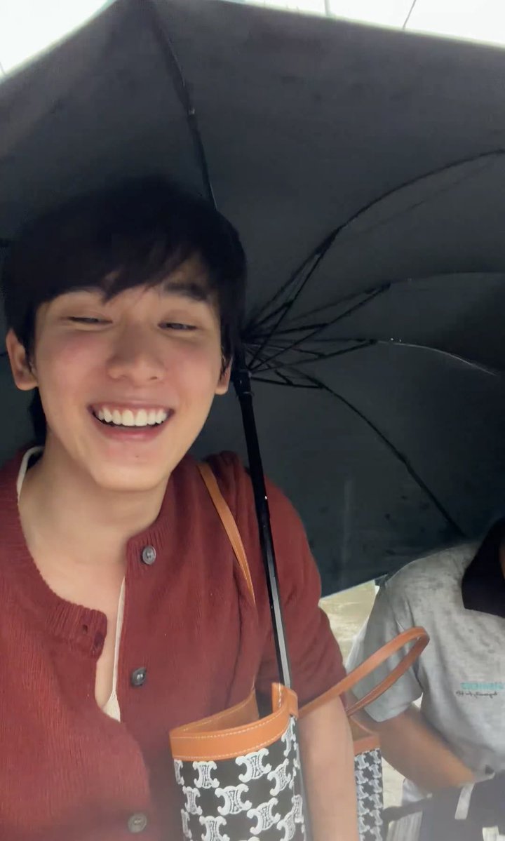Spkasibook's tweet photo. ทำไมถึงได้เป็นเด็กที่น่ารักจิตใจดี มองโลกในแง่บวกขนาดนี้นะ รักหนูจังเลยน้องบุ๊คลูก 😭 https://t.co/1lY3SFvPk4