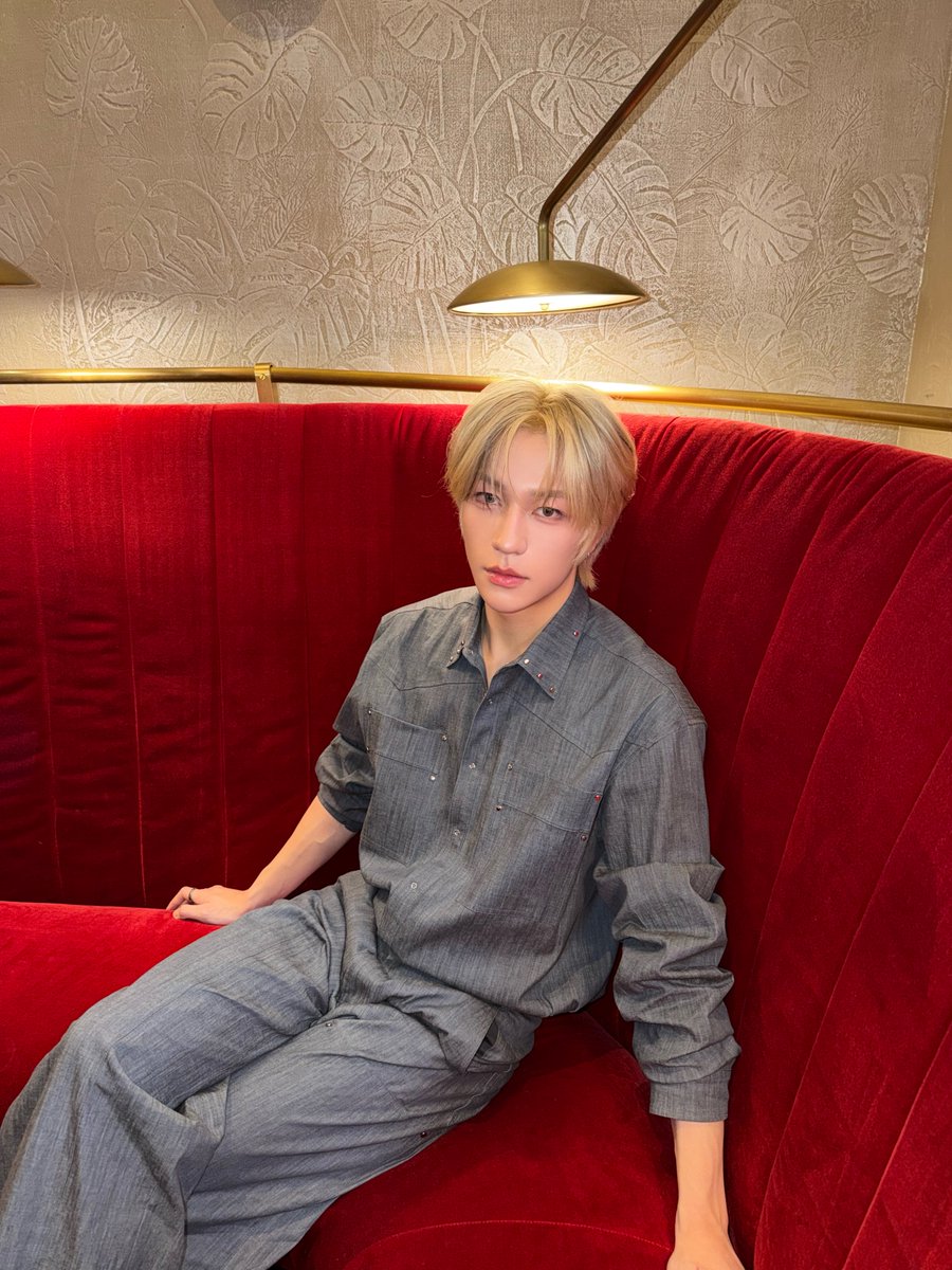 KEYVITUP_inkode's tweet photo. [#재인]

🇮🇹MILANO 

#JAEIN 
#KEYVITUP #KVP #키빗업 https://t.co/z9gfN39WGZ