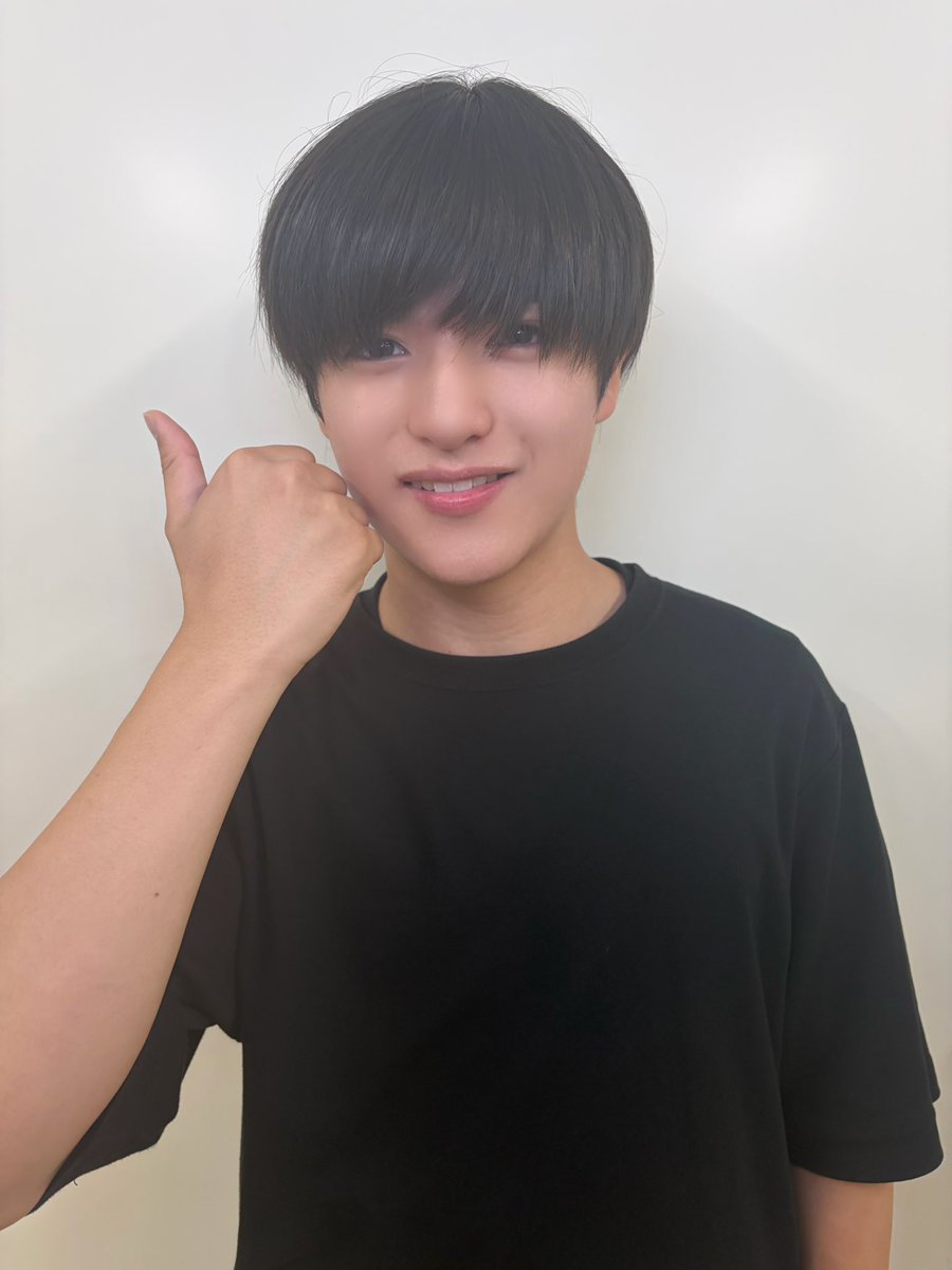 iiondo_official's tweet photo. /／
 📣リリースイベント特典会情報
\＼

本日の撮影ポーズをお知らせします！

📍三井ショッピングパーク ららぽーと福岡 1Fメディアパーク

📸グループ撮影会・グループ&グループ撮影会
ぶりっこポーズ

📸2ショット撮影会
A iiONDOポーズ👍
B ダブルピース
C 明太子

#iiONDO
#はつ恋ONDOの秋が来た
#EBiDAN