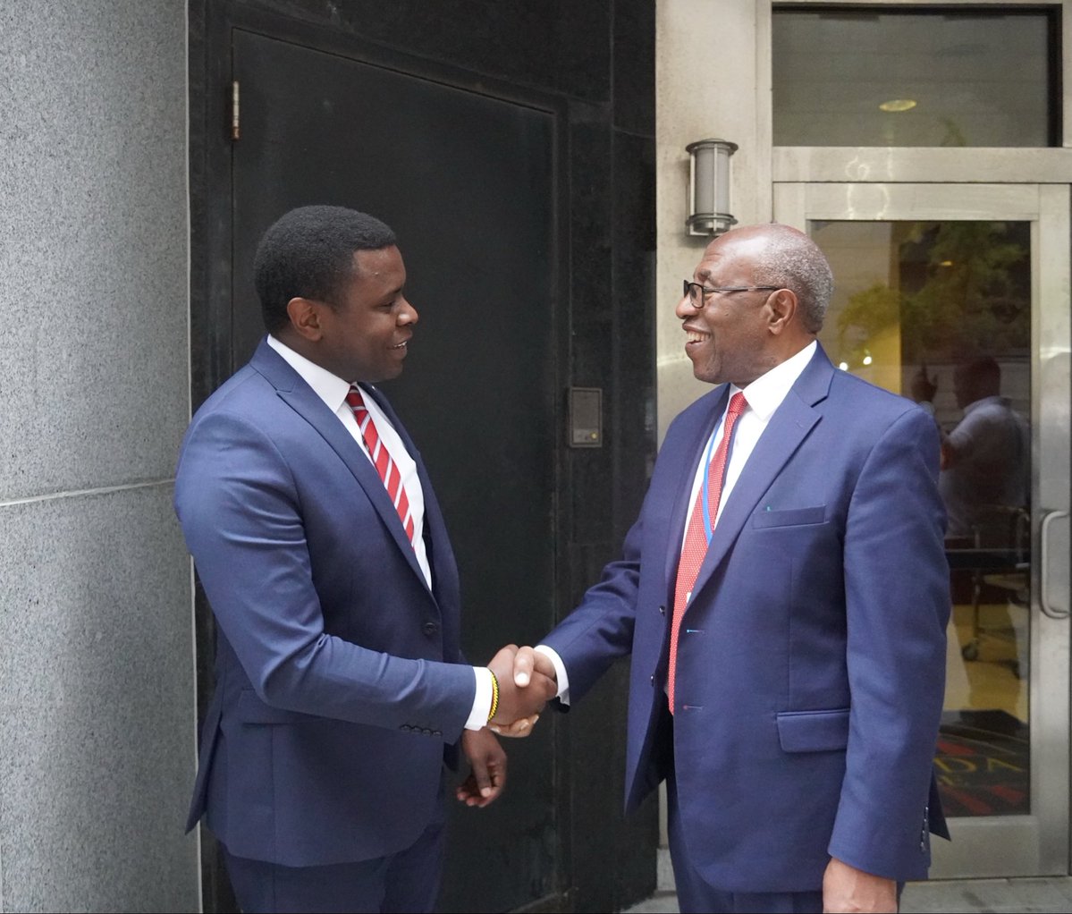 hillarytaylorvi's tweet photo. #unga81 i was delighted to reunite with my longtime mentor, ndugu ruhakana rugunda.

even while serving as ict minister, health minister, & prime minister, ndugu always made time to meet & mentor us; batabare james, @duncanabigaba, @bonokot, e.t.c.

we laughed hard reminiscing about our mentorship sessions.