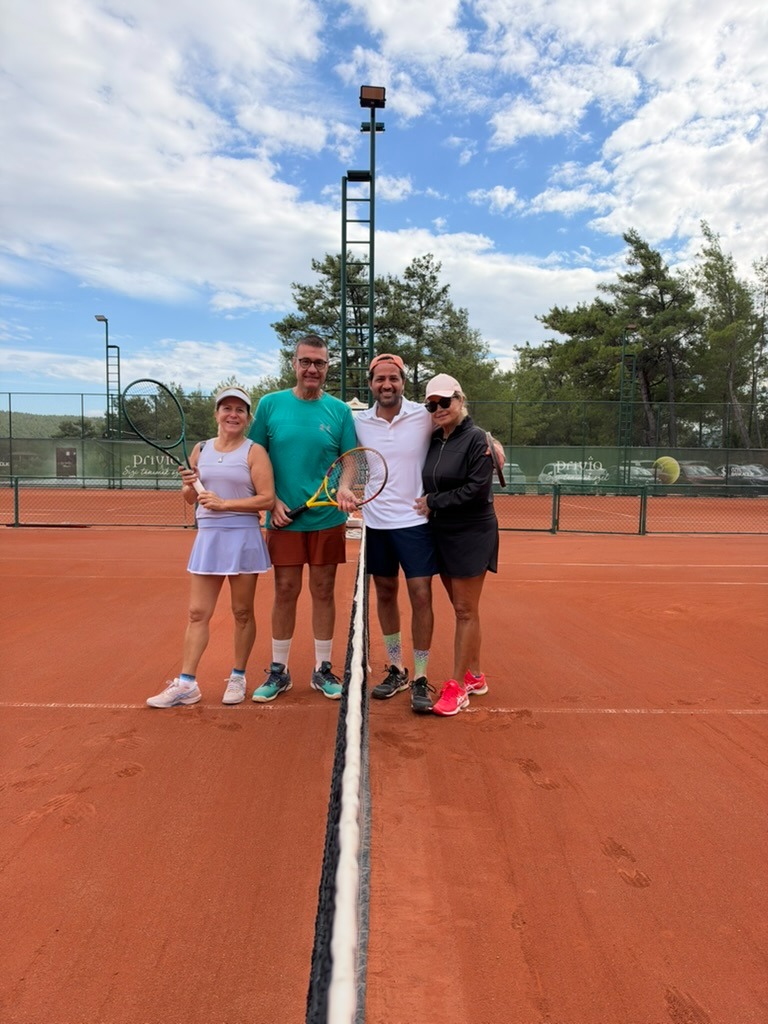Yarimada48's tweet photo. Regnum Golf Country’de İlk Tenis Şampiyonları

https://t.co/1ziugBGzr3

HABER İÇİN LİNKE TIKLAYINIZ..... https://t.co/501gHO0BLH