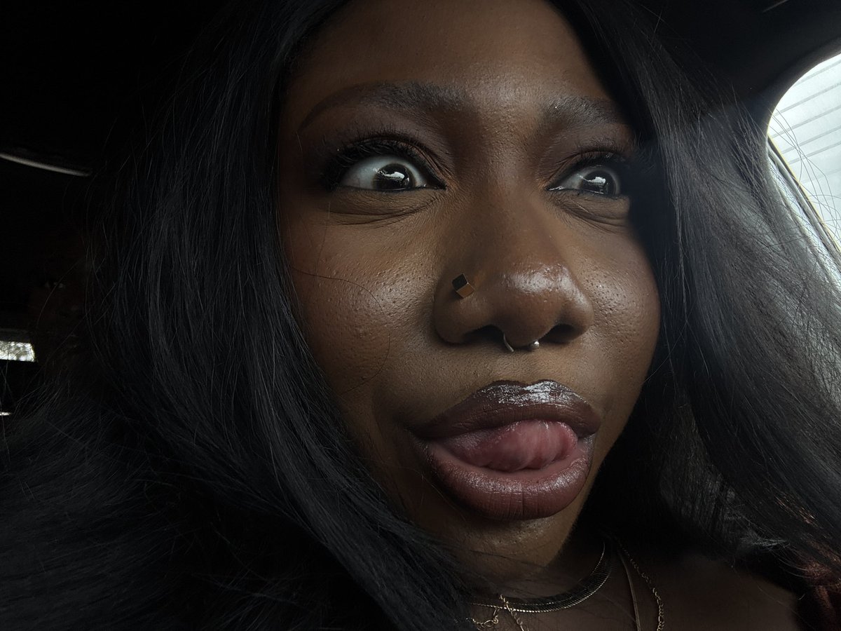 biawurbi's tweet photo. close-ups of a rarely sighted grade A cutie https://t.co/3cjJhNUMo3