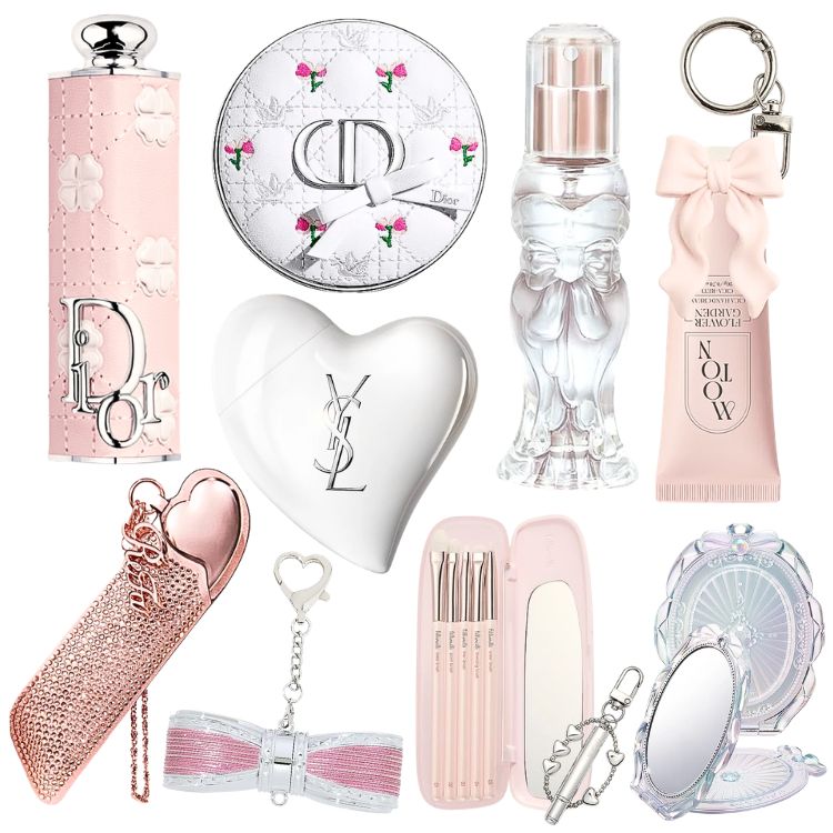 kaori_online's tweet photo. バッグから出てきたら絶対かわいいアイテム集めてみた🎀🫧 https://t.co/tddVbcsaNK