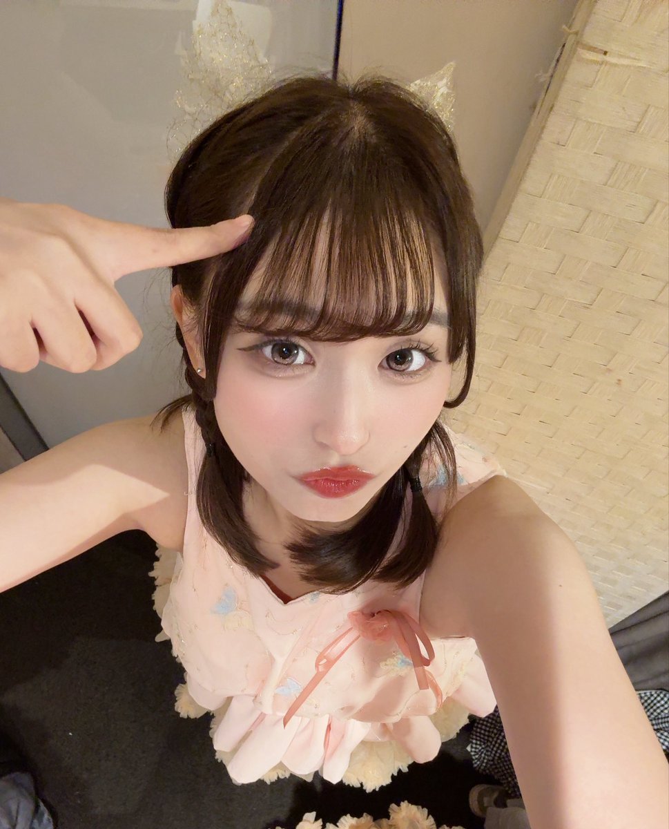 hanami_next's tweet photo. GIRLS LIVE-Diary2部
ありがとうございました🩵🩵
今日もみんなと楽しい週末を過ごせて幸せでした𖤐 ̖́-
お話しに来てくれた方ありがとう🐾
みんなとお話できる時間本当に幸せだよー😭
明日はいよいよ  #はなひなバースデー2026 ❤️🩵
たくさんパワーちょうだい https://t.co/U6ngMElPIN