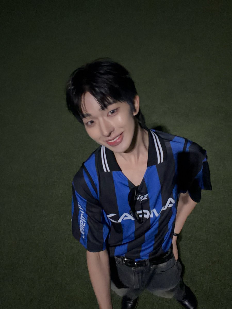 NEXZ_BBL's tweet photo. FANS🐧260926 ( 🇰🇷 )

Do you want to play soccer with me?

*📸x5* https://t.co/xX2a4xf8Xw