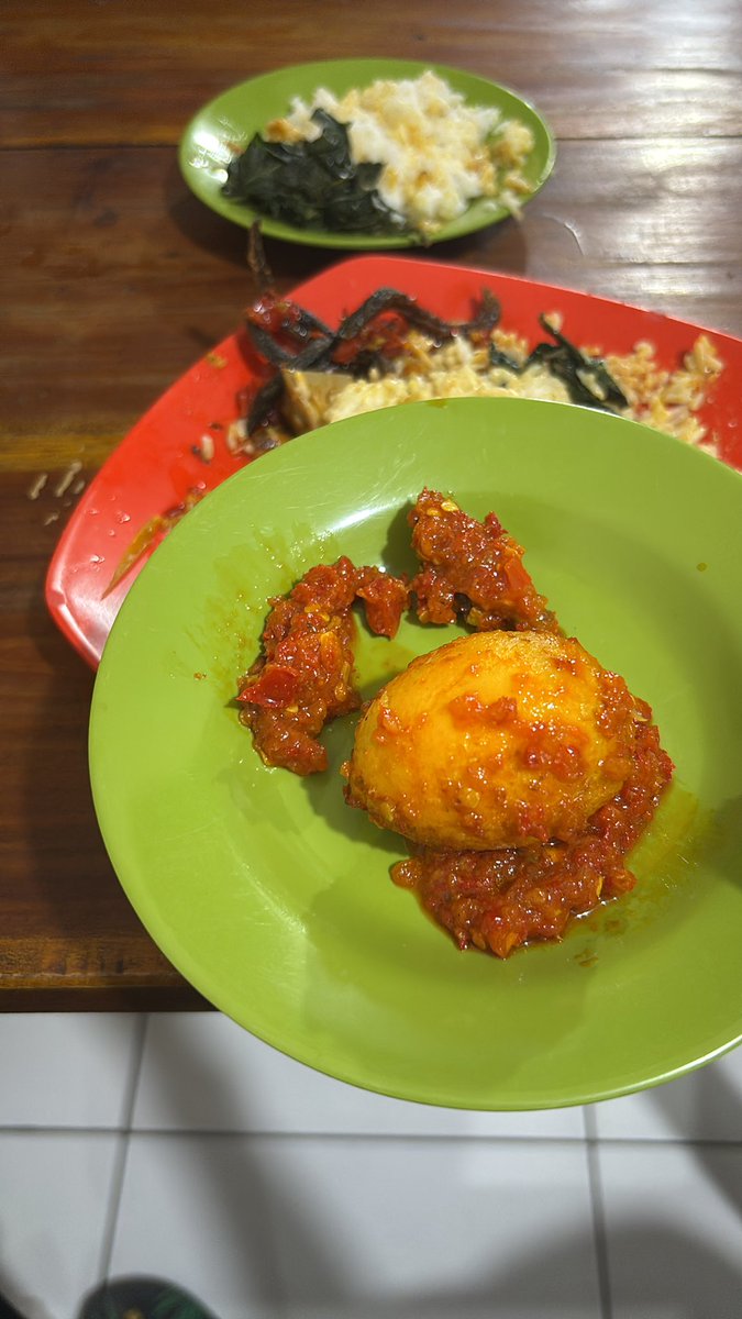 wesmove's tweet photo. Menu makan malam ini 
- Belut balado 
- telur bulat 
- sayur nangka 
- sayur singkong 

Price : 25k https://t.co/z1dUY5jOzA