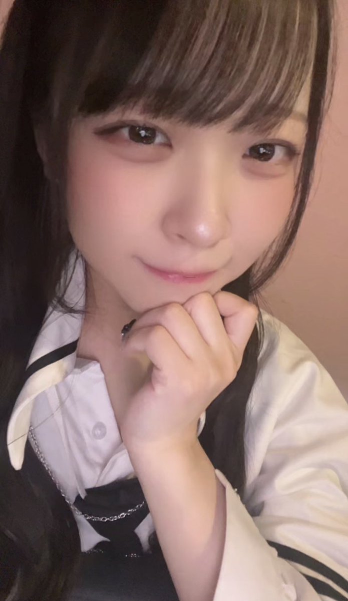 foonyanpoo's tweet photo. 電話越しで歌を歌う 寂しくないように

 #コンカフェ嬢  #自撮り界隈  #いいね返し https://t.co/TMtFp6HGWT