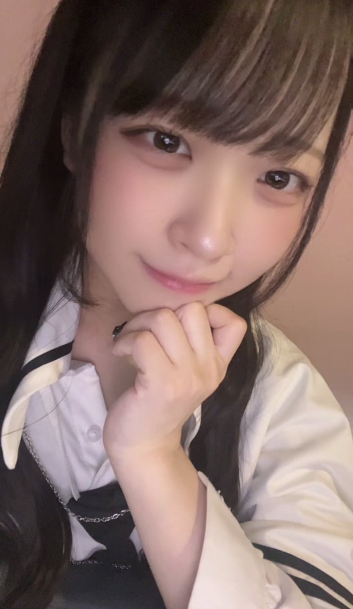 foonyanpoo's tweet photo. 電話越しで歌を歌う 寂しくないように

 #コンカフェ嬢  #自撮り界隈  #いいね返し https://t.co/TMtFp6HGWT