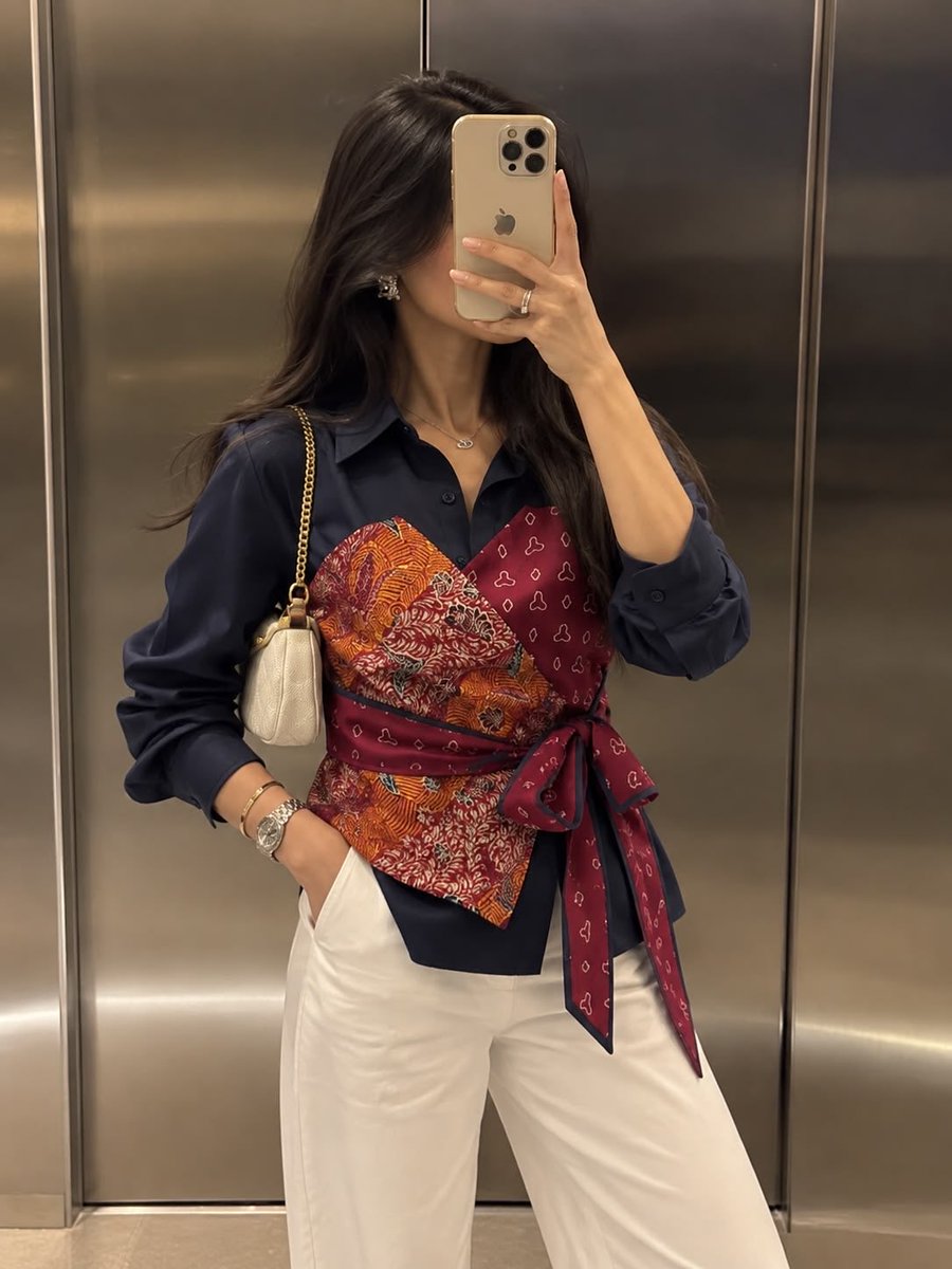 JournalyOutfit's tweet photo. URUSAN PILIH BATIK CAKEP, AKU MENANG‼️

[edisi sebentar lagi hari batik] https://t.co/SwRAFaXTmD